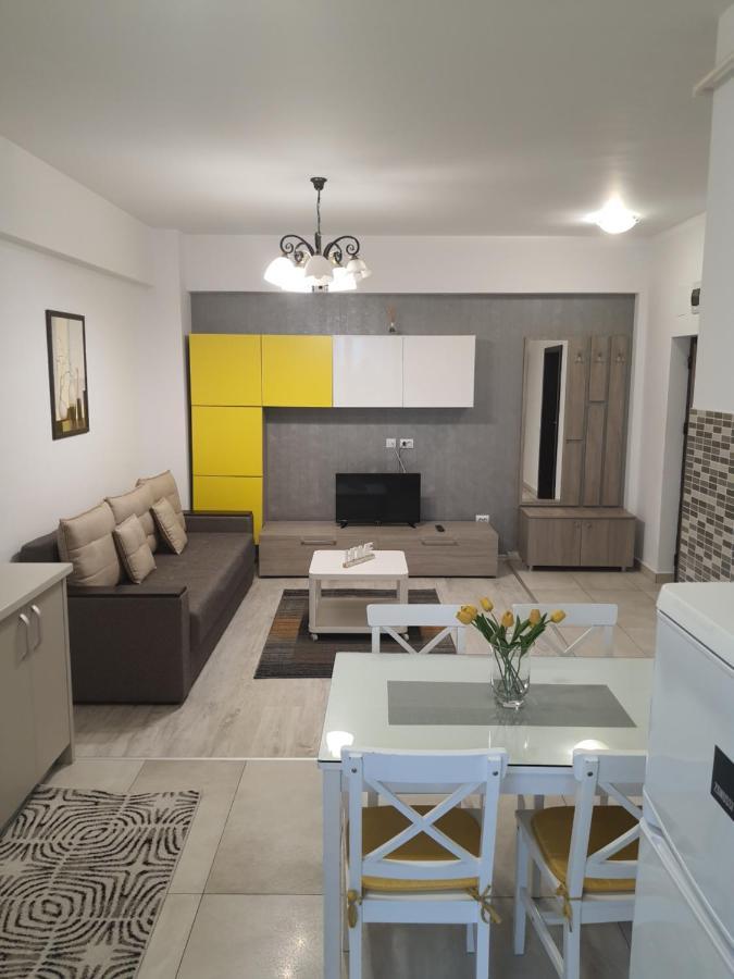 Center Apartments Iasi Exterior photo
