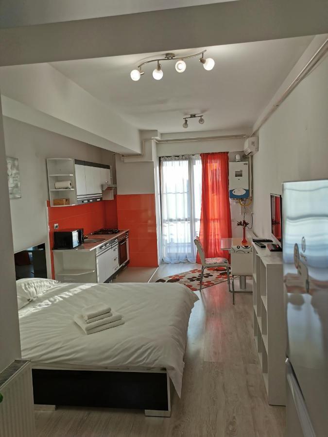 Center Apartments Iasi Exterior photo
